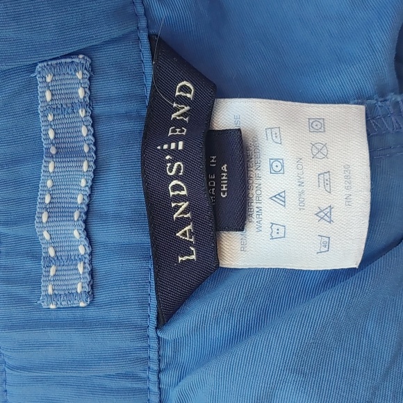 Lands End Blue Cargos Style Shorts Size Medium - Picture 8 of 12